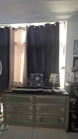 2 pieces Black curtains
