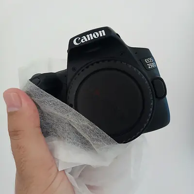 Canon EOS 250D (Rebel SL3) with EF-S 18-55mm III Kit - Boxed