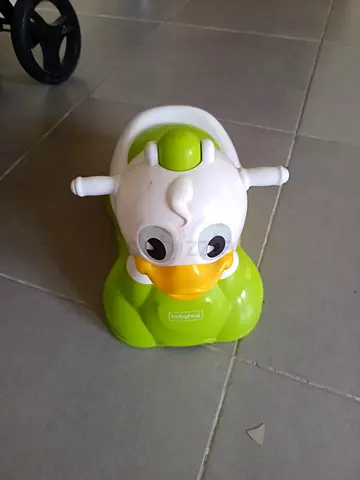 Baby Hug Green duck toddler potty seat - used, clean