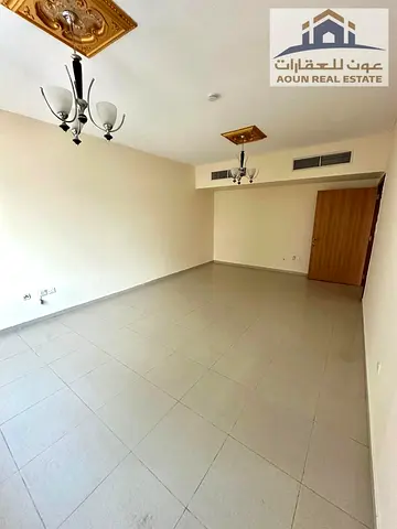 🏢 **أروع شقة للإيجار في التعاون – الشارقة** 🔹 غرفة وصالة 🔹 مطبخ عصري حديث 🔹 إطلالة بحرية على الممزر 🔹 جيم ومسبح مجاني 🔹 موقع مميز وقريب من جميع