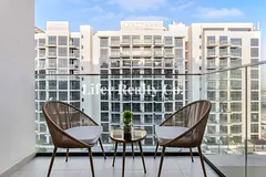 HIGH FLOOR I 4 CHEQUES I STUDIO