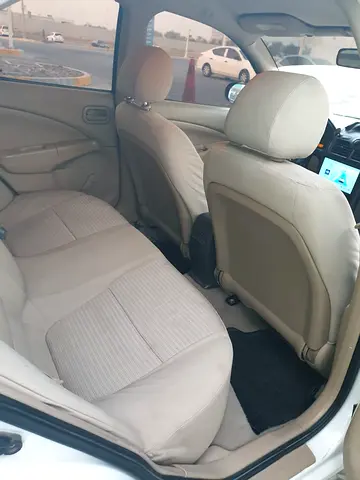2009 Nissan SUNNY 照片 6
