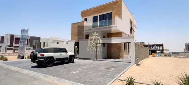 تملك فيلا مستقلة | 4 غرف + مجلس + غرفة خادمة + مسبح | تصميم عصري | تشطيبات عالية الجودة | قريبة من كل الخدمات | تملك حر لكل الجنسيات | موقع ممتاز