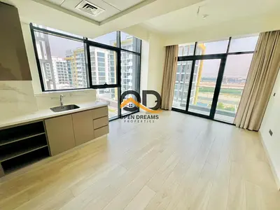 Corner unit // Glass Window // Only 1.09M
