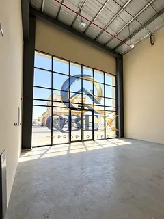 Premium Manufacturing & Logistics Warehouse – Umm Al Quwain