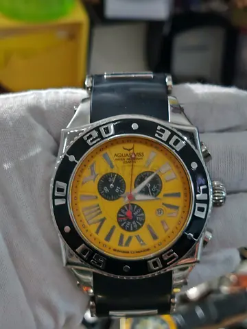 Aqua Swiss Mens watch battery operated available