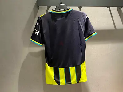 Man city Football shirt Brand New with tags size S M XL XXL price negotiable