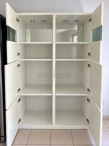 *IKEA High Gloss Display & Storage Cabinet with Lights – AED 500

Large IKEA high-gloss white storag