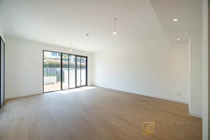 EXCLUSIVE | BRIGHT SPACIOUS | READY TO MOVE IN