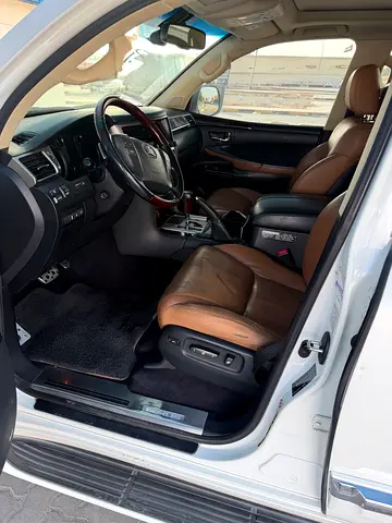 صورة 4 لـ 2015 Lexus LX-SERIES