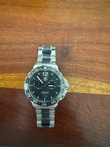 Tag Heuer F1 - Men's stainless steel sport watch with black dial (quartz) - mint condition