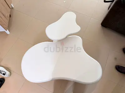 Modern white nesting side tables (set of 2) - like new