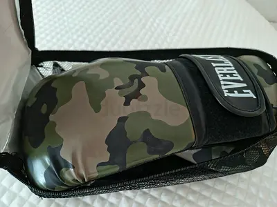 Everlast Camouflage Boxing Gloves - Used once only , Excellent Condition