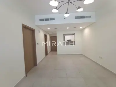NEAR TO METRO WITH BALCONY FAMILY BUILDING