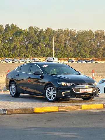 2017 Chevrolet MALIBU photo 3