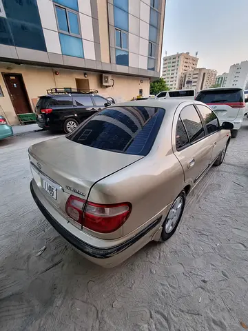 2002 Nissan SUNNY 照片 7