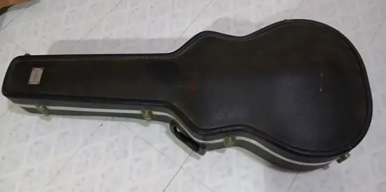 Yamaha APX 500 Electric Acoustic Guitar with Hard Shell Case - Good Condition