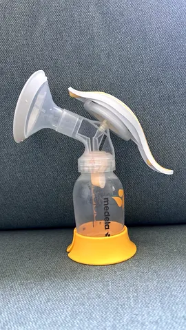 Medela Harmony Manual Breast Pump