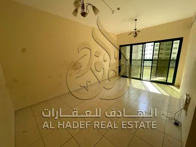 🏡✨ غرفة وصالة للإيجار السنوي في المجاز 2 بالشارقة – بجوار إسطنبول، بلكونة وموزع، تكييف وغاز مركزي، مساحات واسعة وموقع حيوي بجوار جميع الخدمات