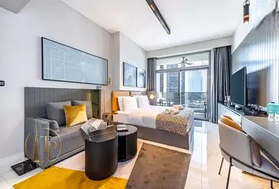 High-Floor Studio | Downtown View | Walk to Dubai Mall