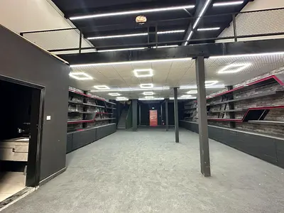 Premium Fitted Warehouse | 3,330 Sq Ft | Mezzanine | Modern Showroom Finish