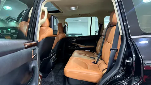 صورة 8 لـ 2015 Lexus LX-SERIES
