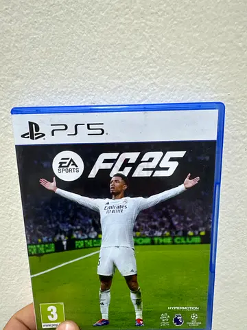 FIFA 25 (PS5) disc - good condition