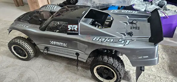 Hpi baja 5T Gasoline 1/5 size