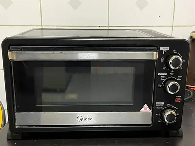 Used Midea Countertop Toaster Oven - Good Working Condition