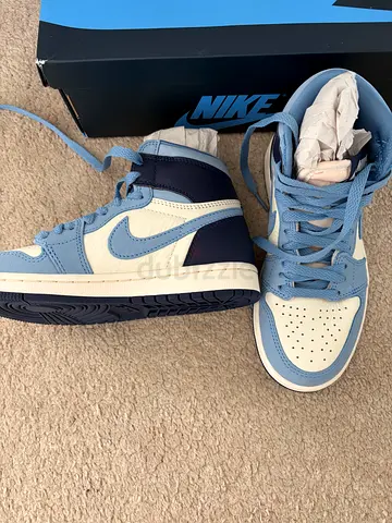 Light Blue and Navy High-Top Sneakers - new - never used.  Size 35,5