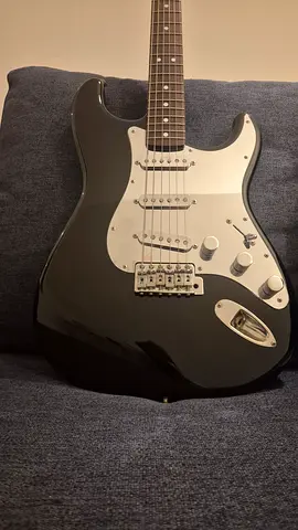 Fender Strat Black Mirror