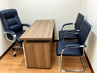 Brand new office table & cahir good quality