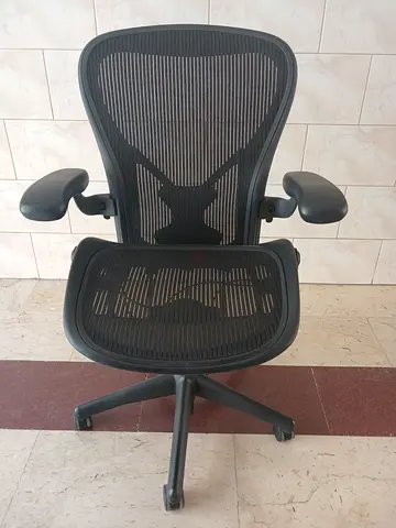 Selling For Herman Miller Aeron classic chair type B and C Fully Loaded