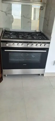 Siemens Gas Cooker 90cm With Excellent Condition Same Like New