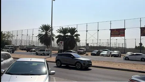 On a main street / strategic location / free ownership for all nationalities / large land area