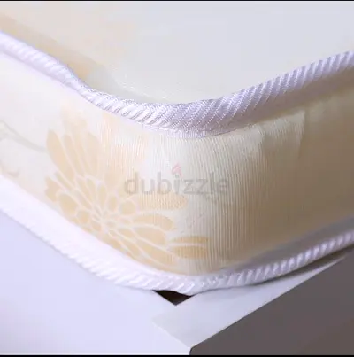 Single Mattress in Good Condition - Floral Pattern