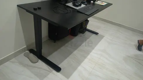 Height adjustable standing large office study desk (black) - good condition 160cm x 80cm board.