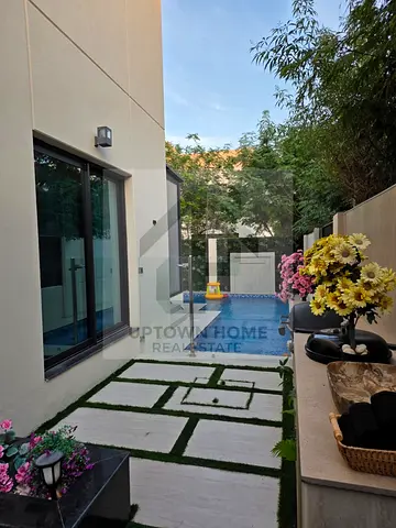 4 bed/ ready to move/new /corner