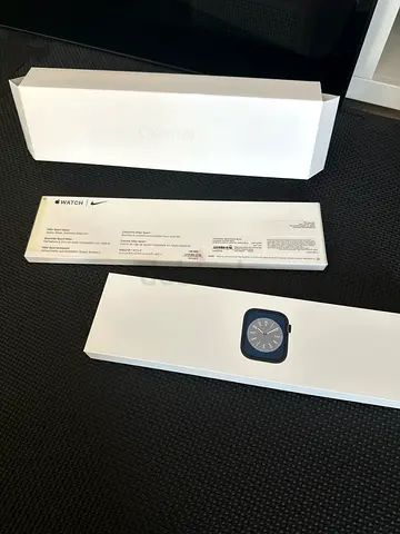 Apple watch 8 gps + cellular with box