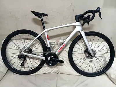 FullCarbon Trek Domane SL 2026 Model ElecricShifting Shimano Di2 12*2Speed Bontrager CarbonWheelSet