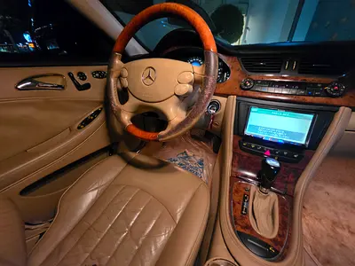 صورة 12 لـ 2004 Mercedes-BENZ CLS