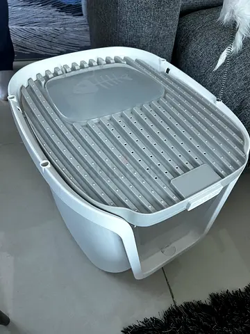 Closed litter box for kittens | Quick Sale