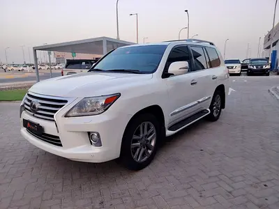 صورة 2 لـ 2013 Lexus LX-SERIES
