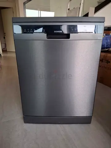 Siemens freestanding dishwasher - stainless steel, good working condition