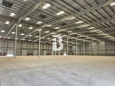 Excellent Access &amp; Location | Premium Dry Warehouse