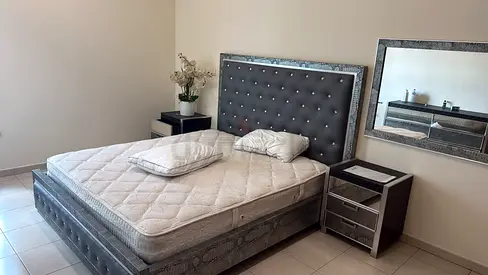 Queen Bed Frame with Headboard, Mattress and Matching Nightstands - Good Condition dressing table mi