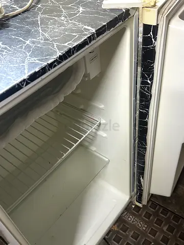 Small chest freezer / deep freezer - good working condition