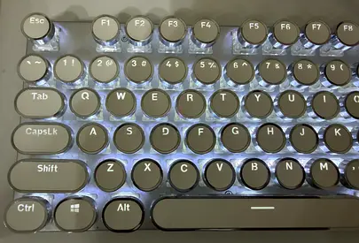 Retro round-key mechanical keyboard with white backlight - used