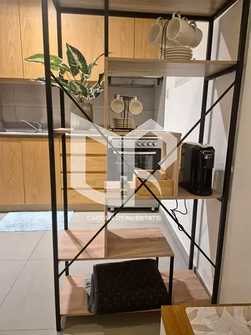 استوديو مع بلكونة جاهز للسكن في الممشي مفروش بالكامل