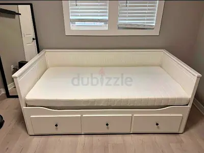 Ikea Malm bed with mattress queen size excellent condition